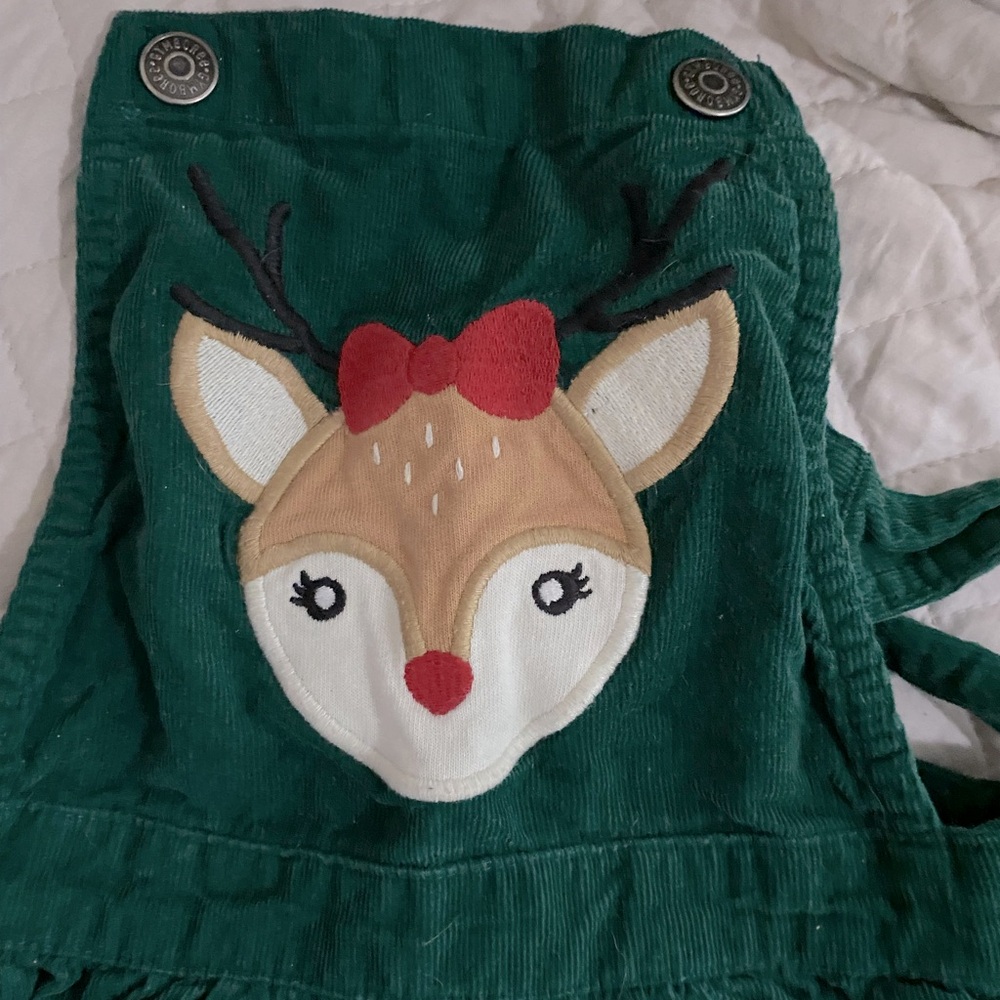 Toddler Girls 4t green corduroy Christmas

Tomas Deer Overalls